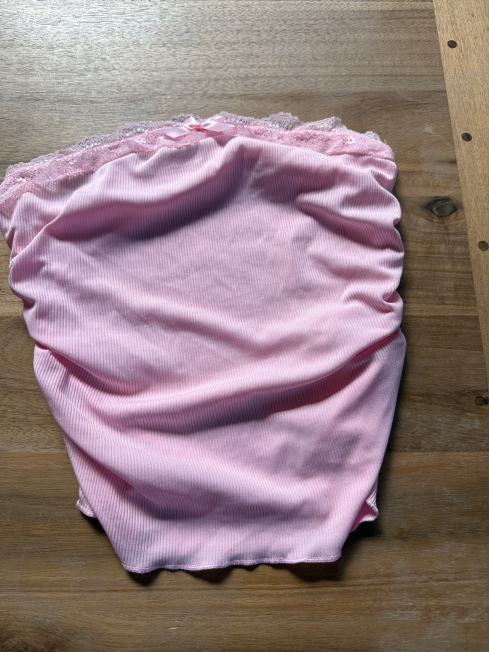 SHEIN Pink Lace Trim Ribbed Strapless Crop Top